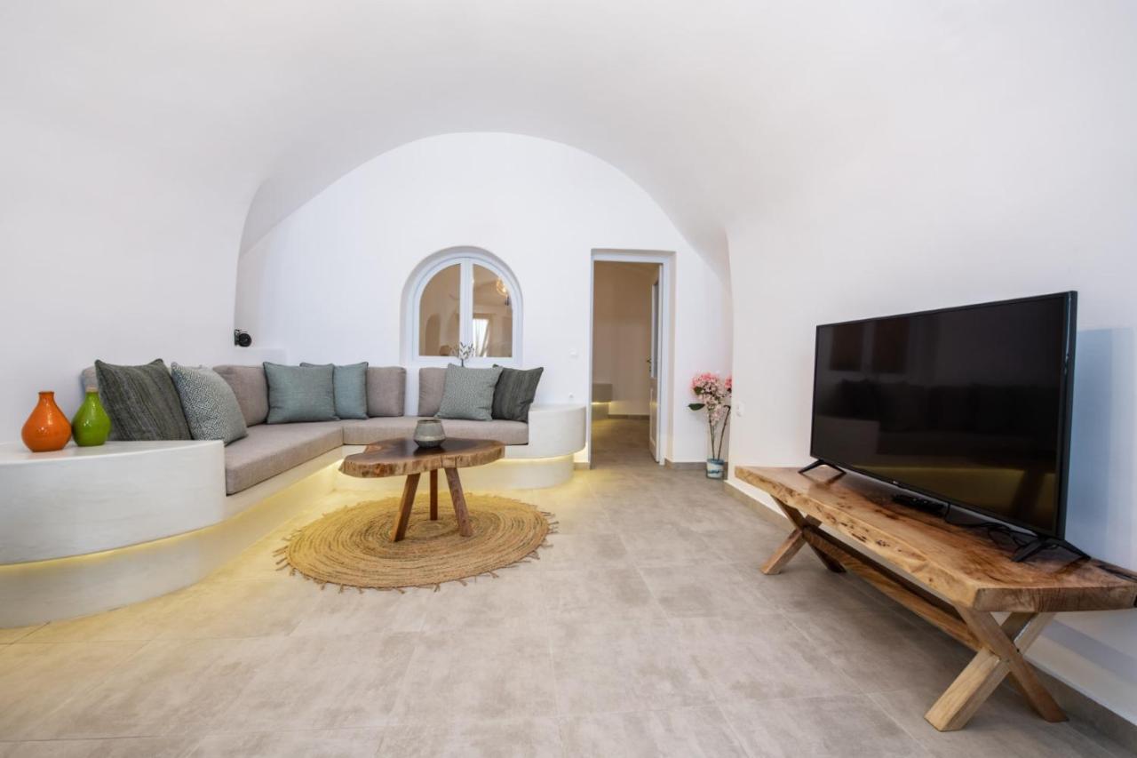 Sun Angelos - Luxury Cave Aparthotel Oia (Santorini)