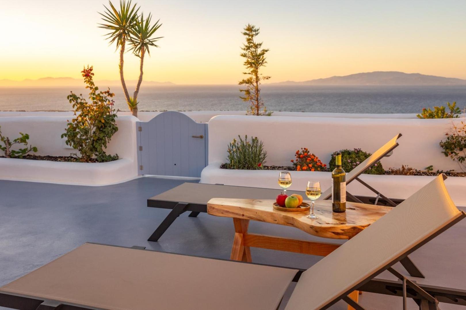 Sun Angelos - Luxury Cave 4*