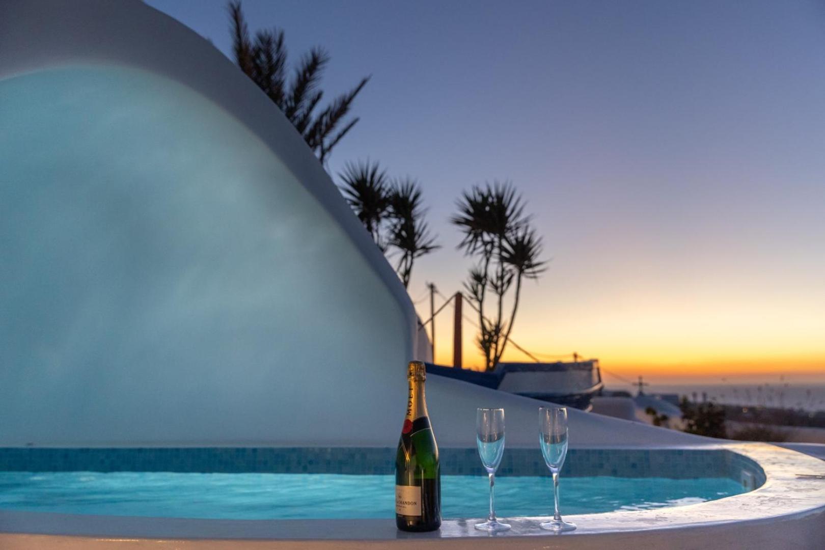 Sun Angelos - Luxury Cave Oia (Santorini)